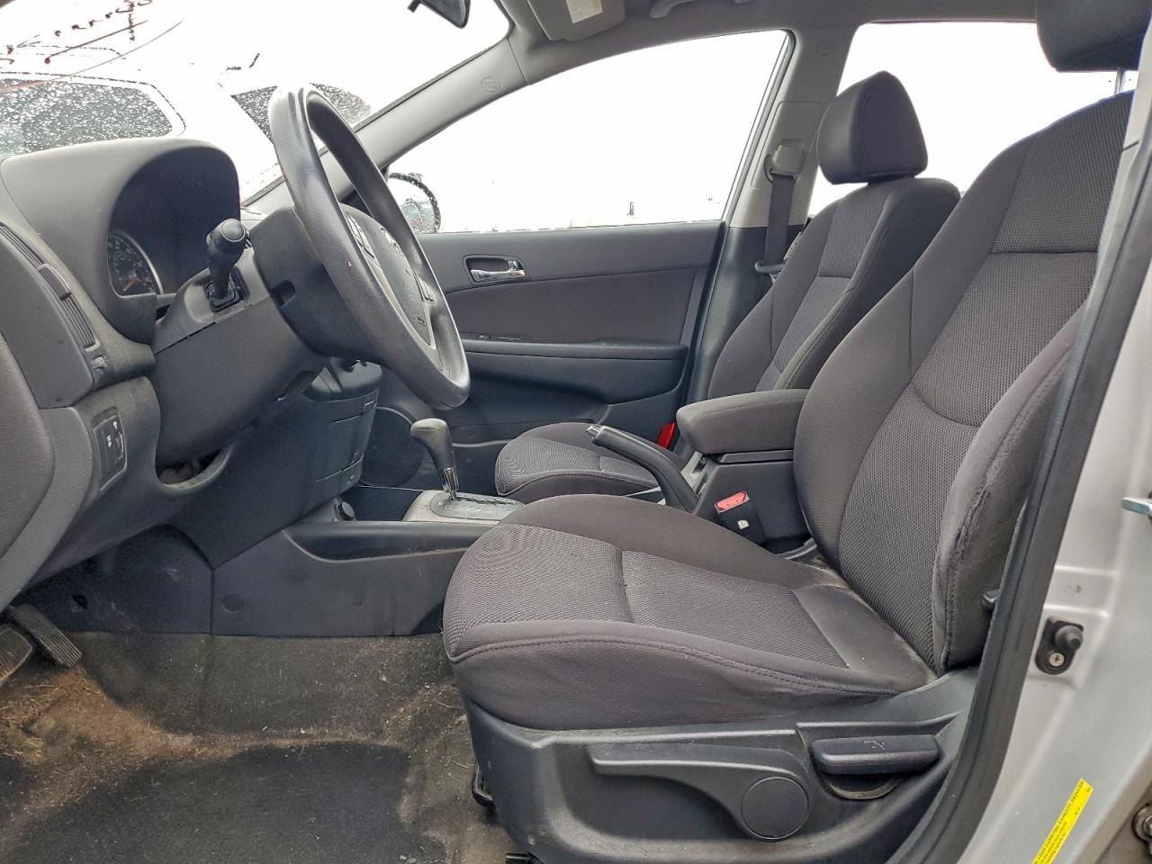 Hyundai ELANTRA Gls Image 5