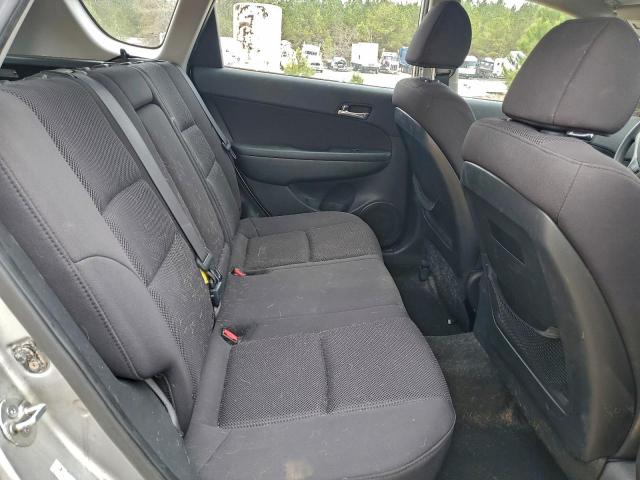 Hyundai ELANTRA Gls Image 12