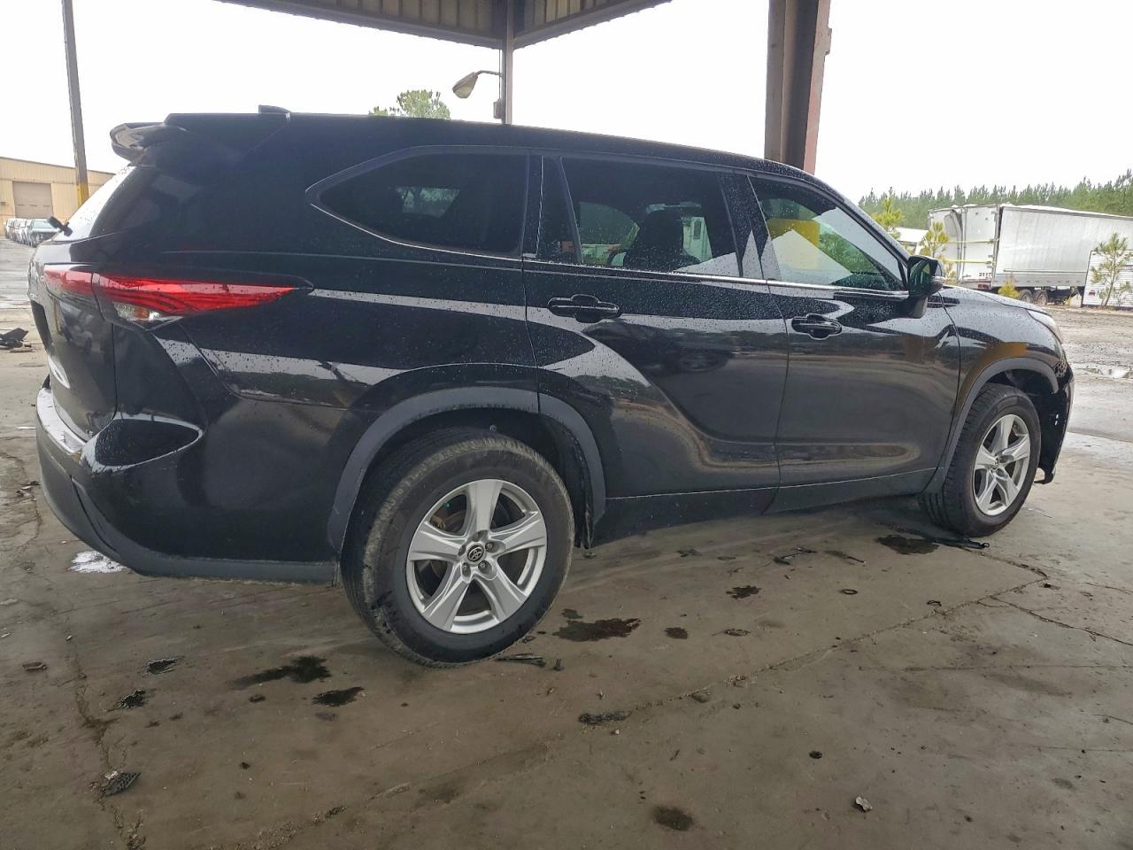 Toyota Highlander L Image 9