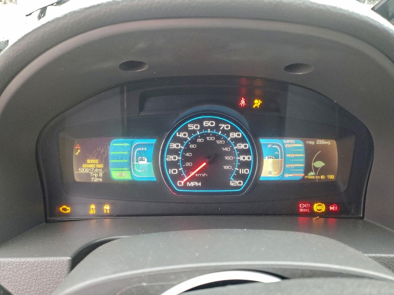 Ford Fusion Hybrid Image 12