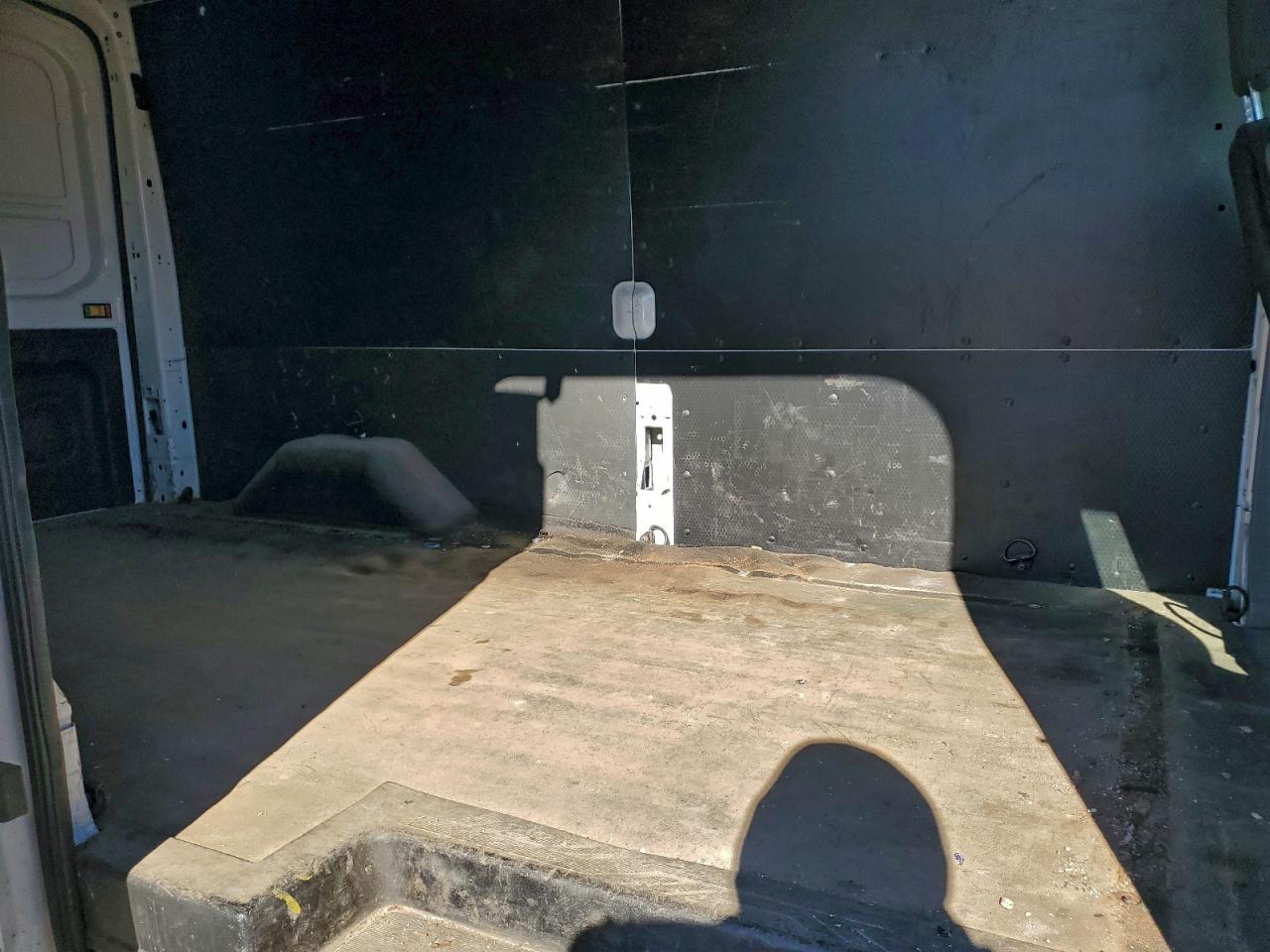 Ford Transit T-150 Image 9