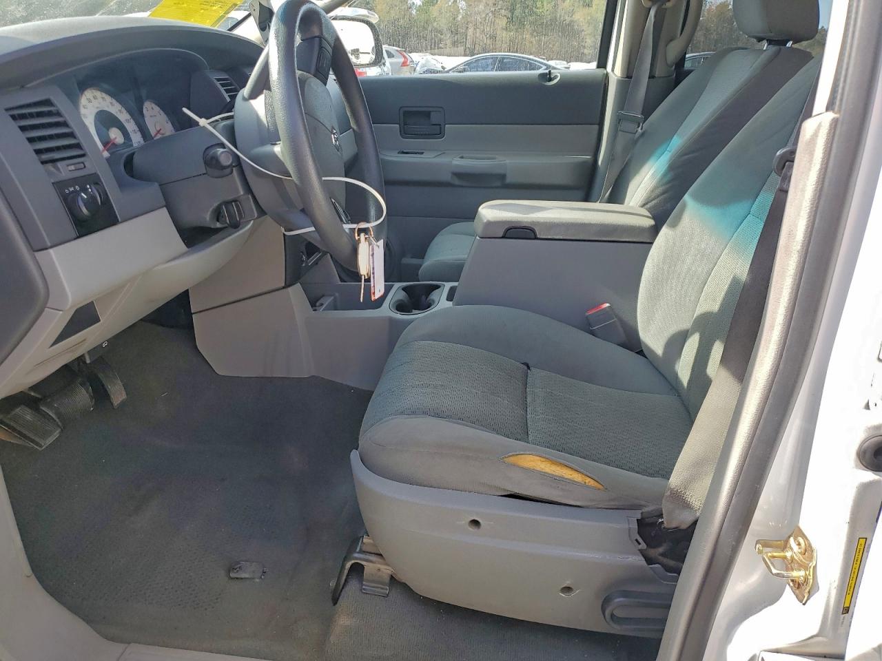 Dodge Durango Sxt Image 5