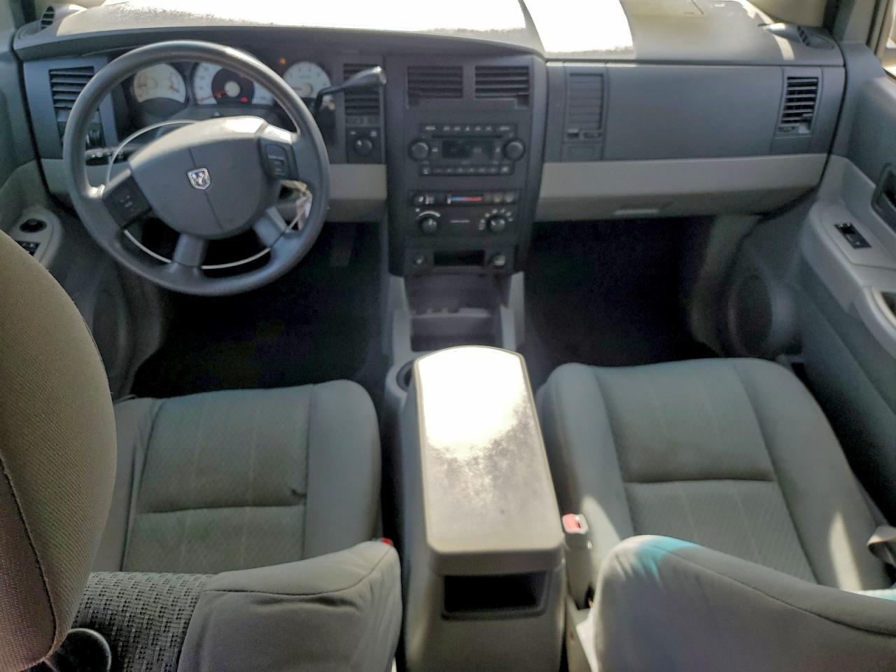 Dodge Durango Sxt Image 7