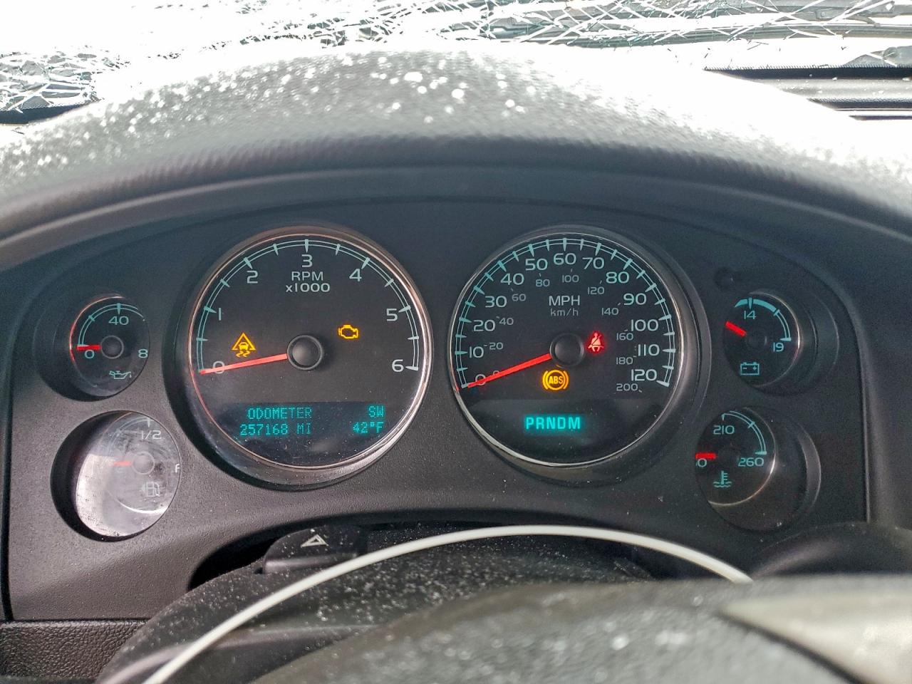 GMC Yukon K1500 Sle Image 12