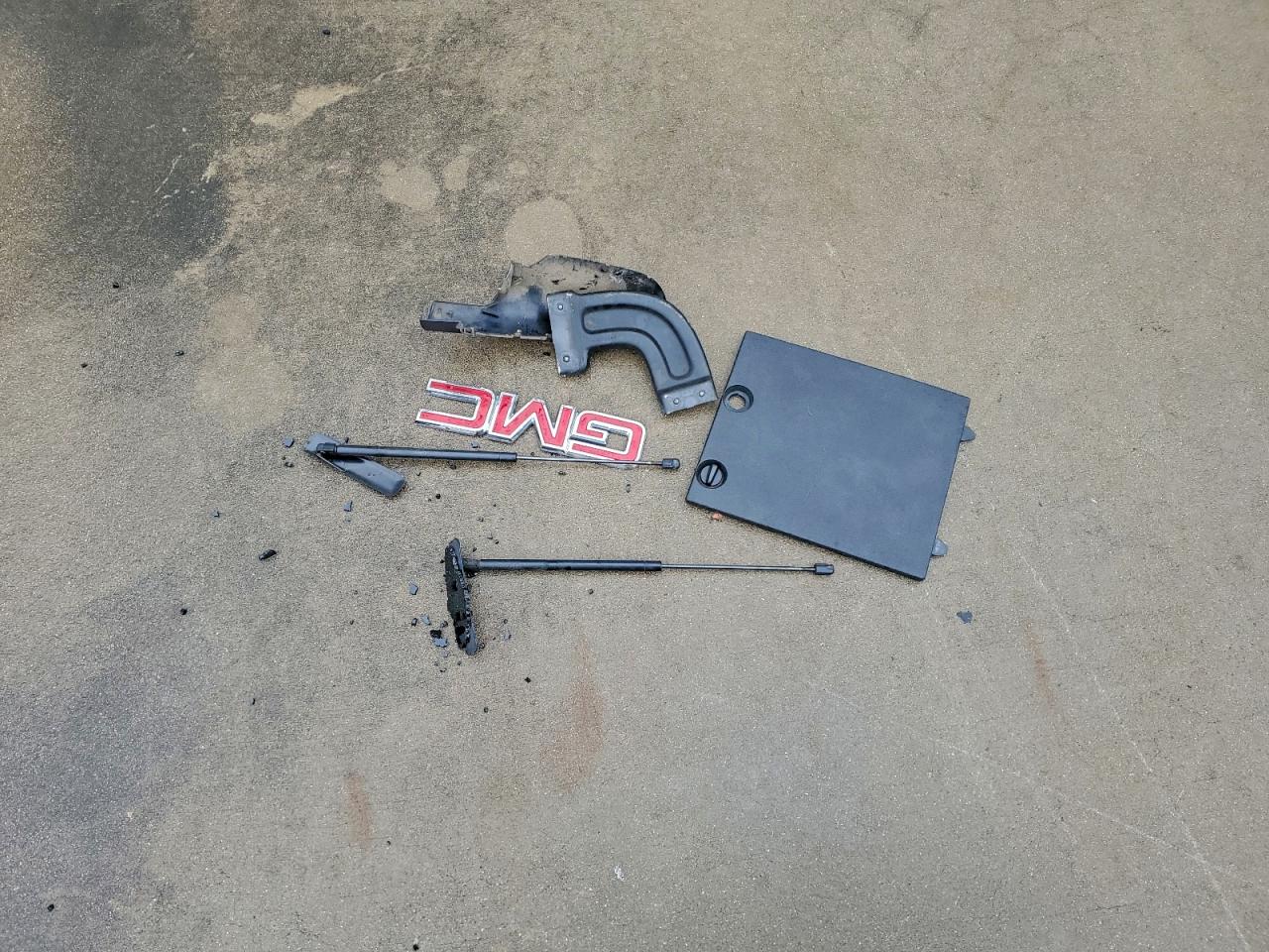 GMC Yukon K1500 Sle Image 11