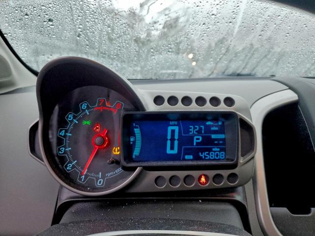 Chevrolet Sonic Ls Image 9