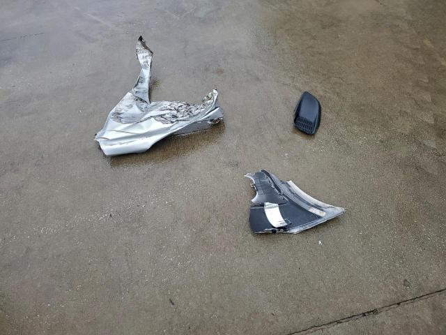 Chevrolet Sonic Ls Image 10