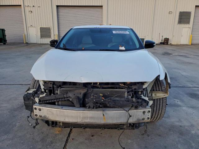 Nissan Maxima 3.5s Image 10