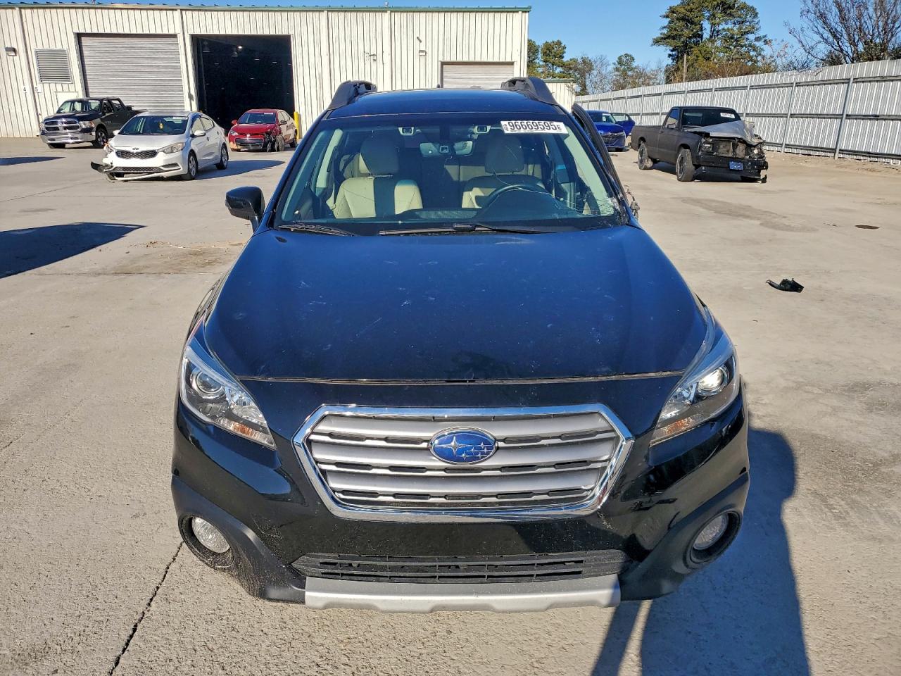 Subaru Outback 2.5i Limited Image 5
