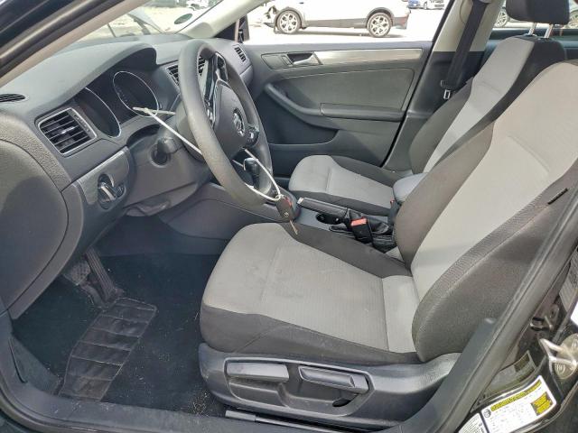 Volkswagen Jetta S Image 5