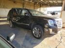Cadillac Escalade Luxury Image 2