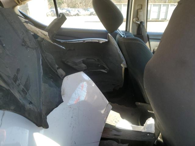 Nissan Versa S Image 11