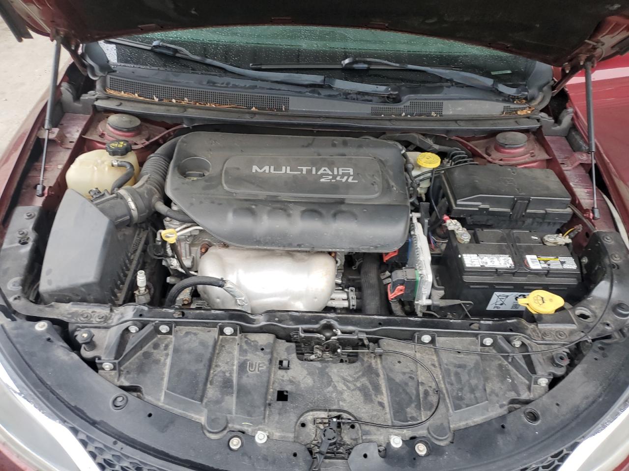 Chrysler 200 Limited Image 4