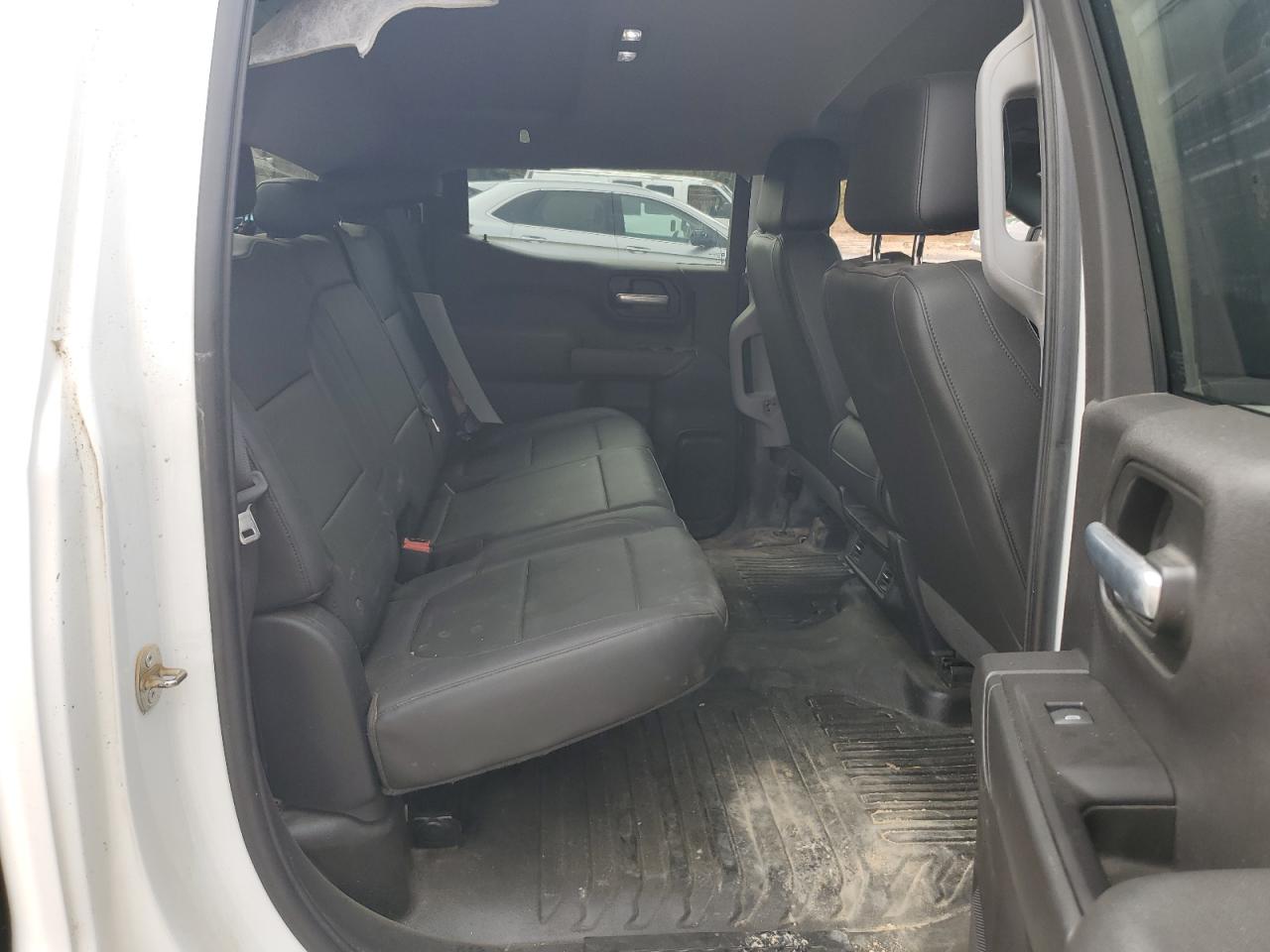 Chevrolet Silverado K1500 Image 11