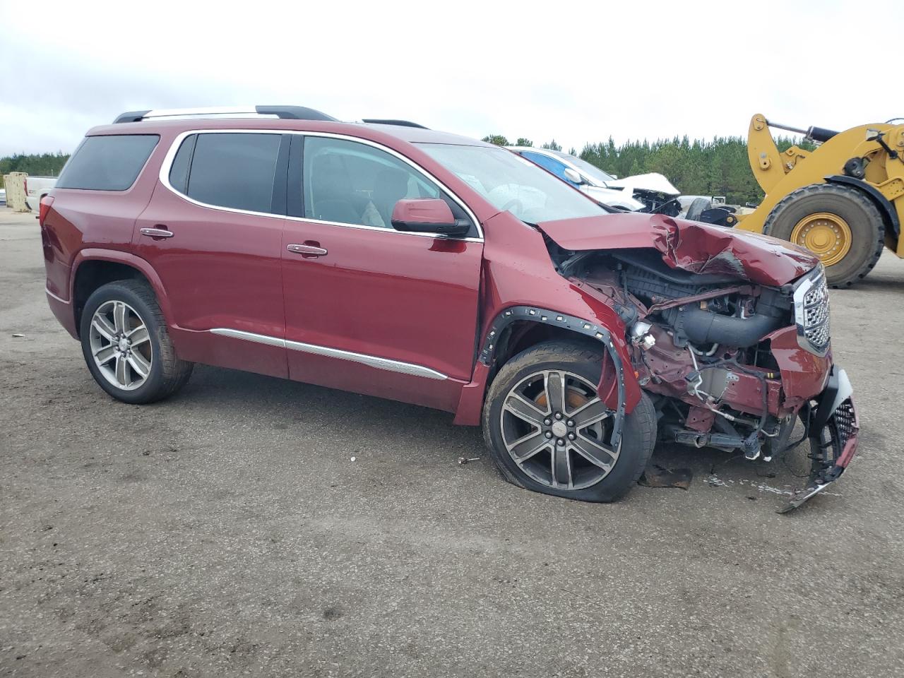 GMC Acadia Denali Image 3