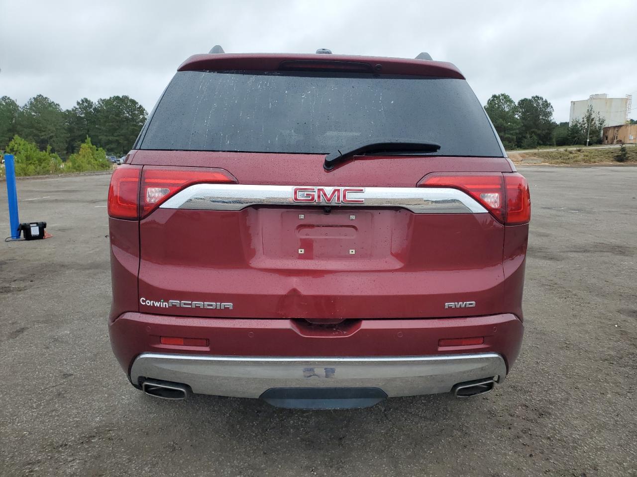 GMC Acadia Denali Image 8