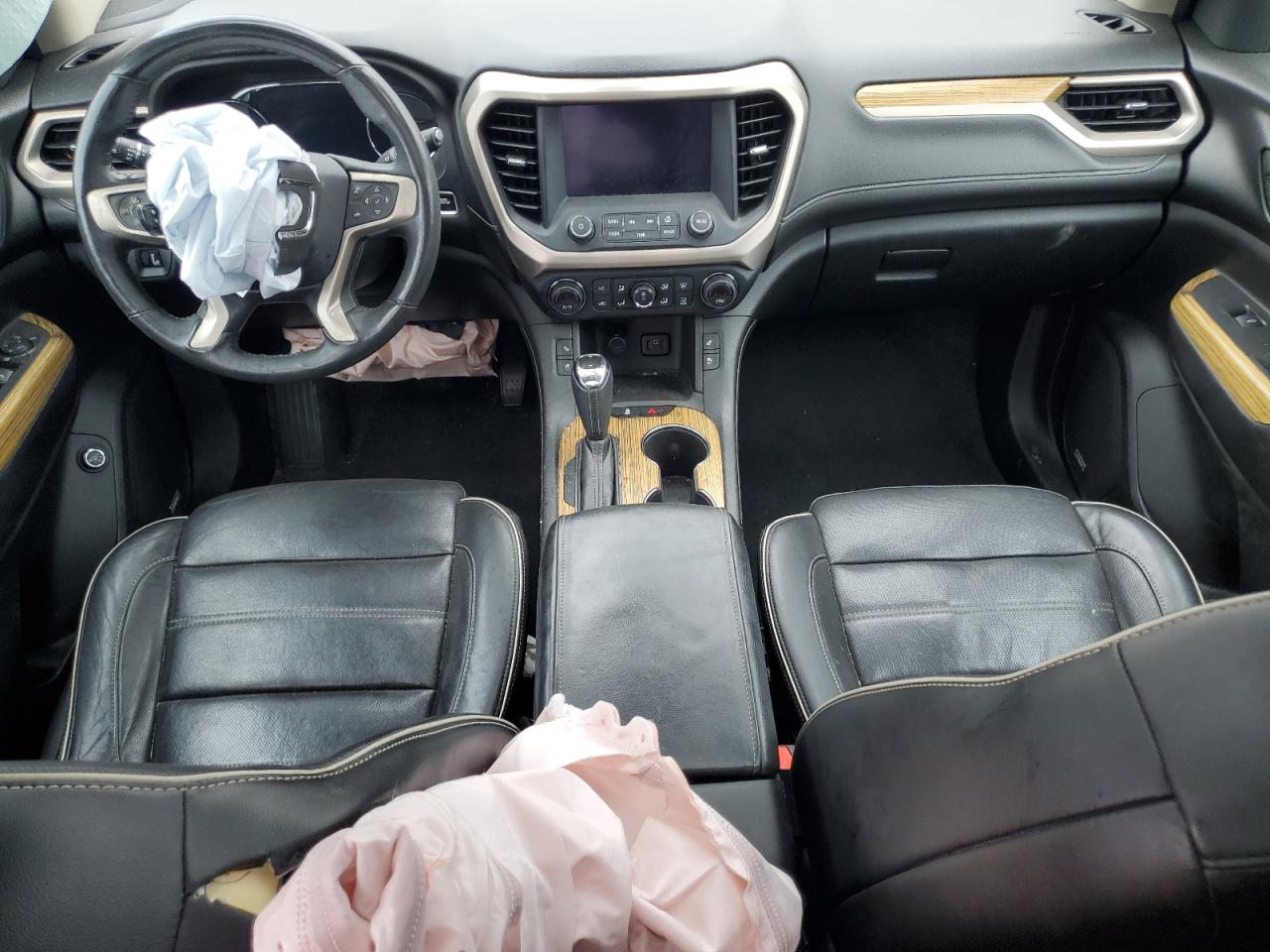 GMC Acadia Denali Image 6