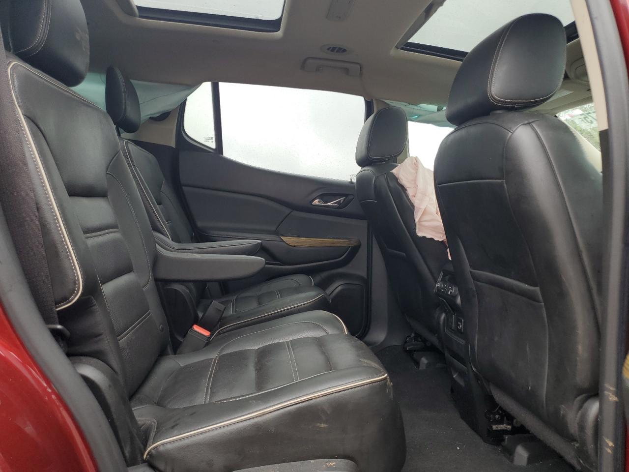 GMC Acadia Denali Image 7