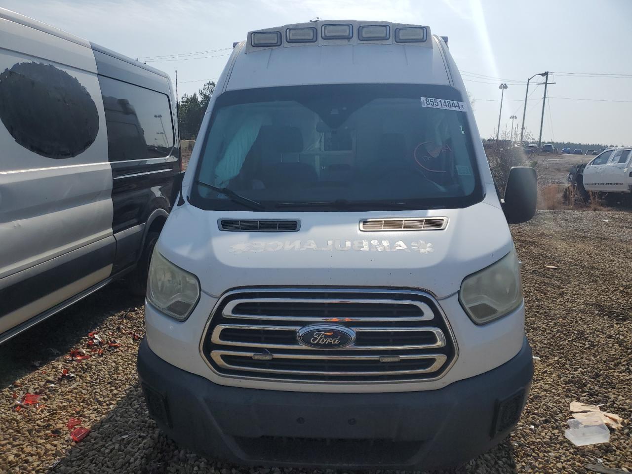 Ford Transit T-250 Image 2