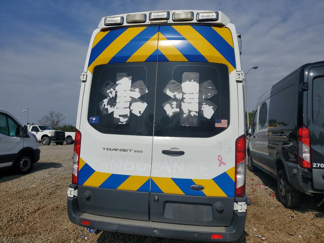 Ford Transit T-250 Image 3