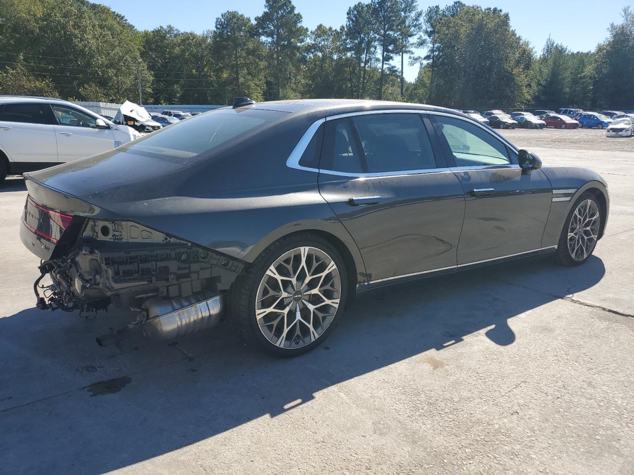 Genesis G90 Image 8