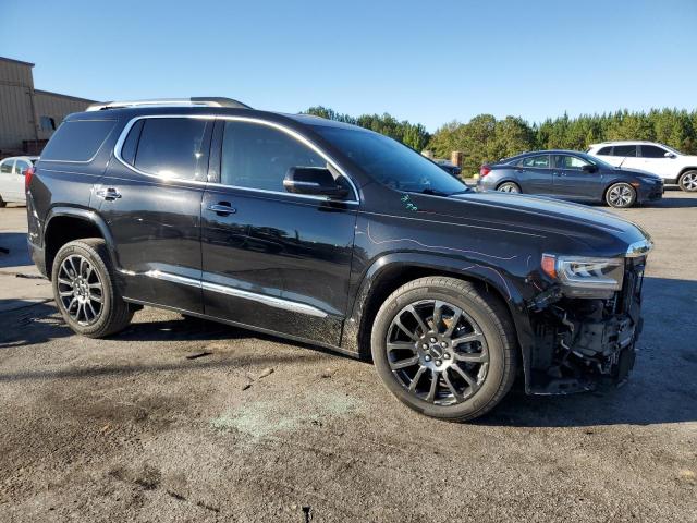 GMC Acadia Denali Image 13