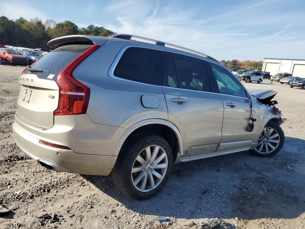 Volvo XC90 T6 Image 3