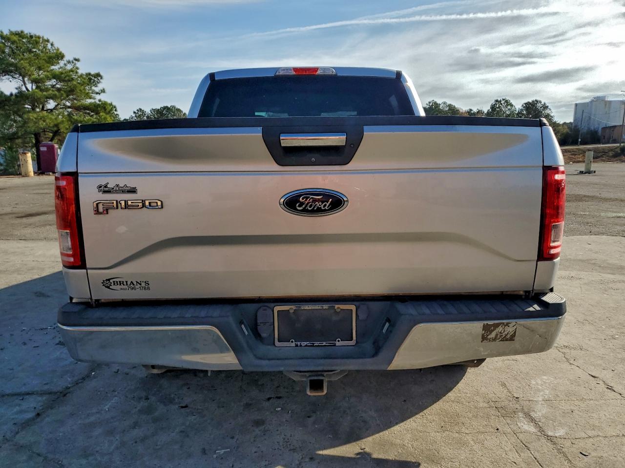 Ford F-150 Supercrew Image 12