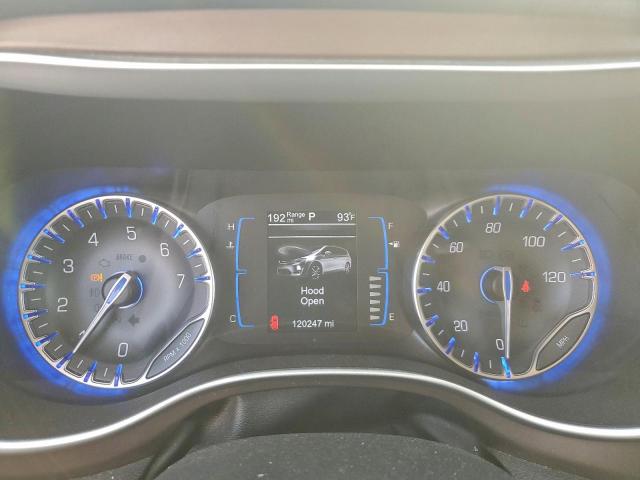 Chrysler Pacifica Touring L Image 8