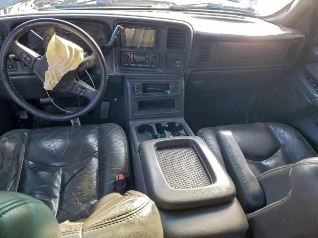 Chevrolet Silverado K2500 Heavy Duty Image 11