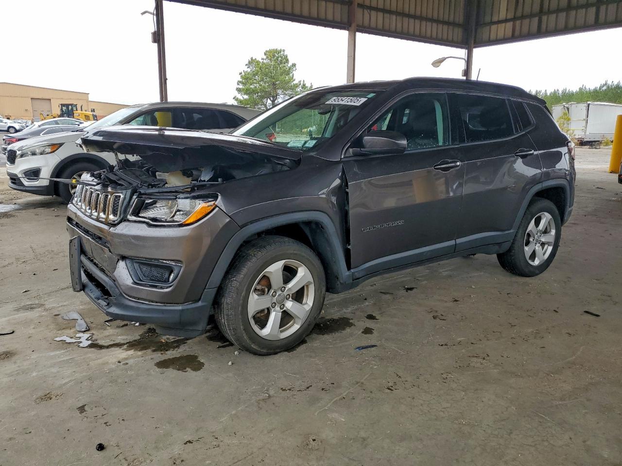 Jeep Compass Latitude Image 1