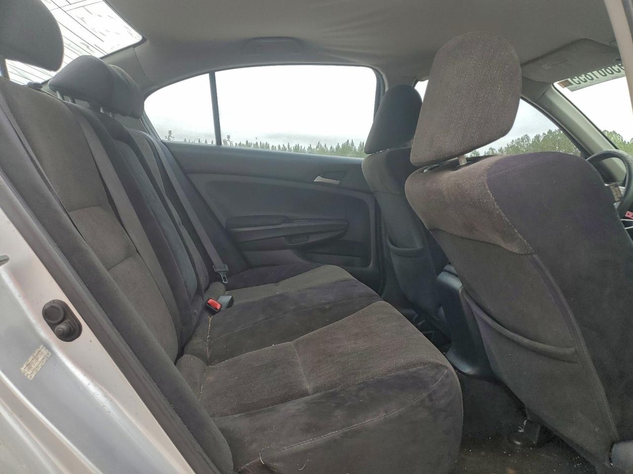 Honda Accord Lx Image 10