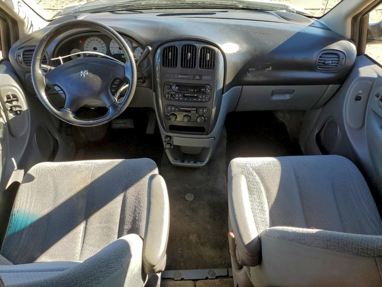 Dodge Caravan Sxt Image 11