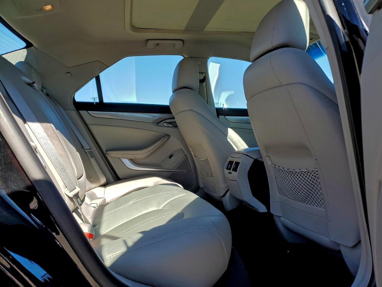 Cadillac CTS Luxury Collection Image 4