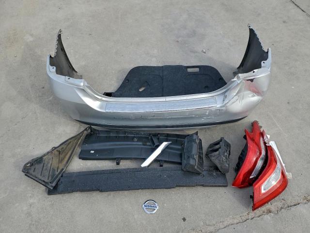 Nissan Altima 2.5 Image 10