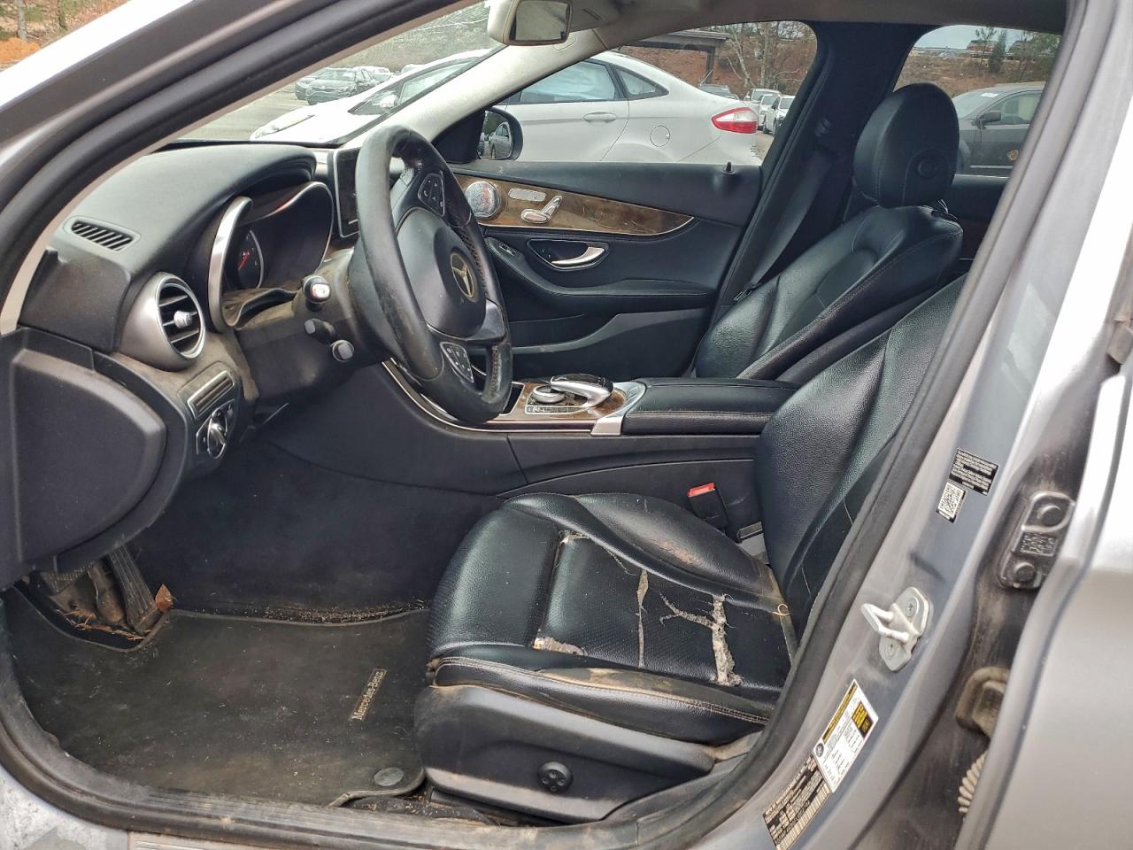 Mercedes-Benz C-Class 300 4matic Image 8