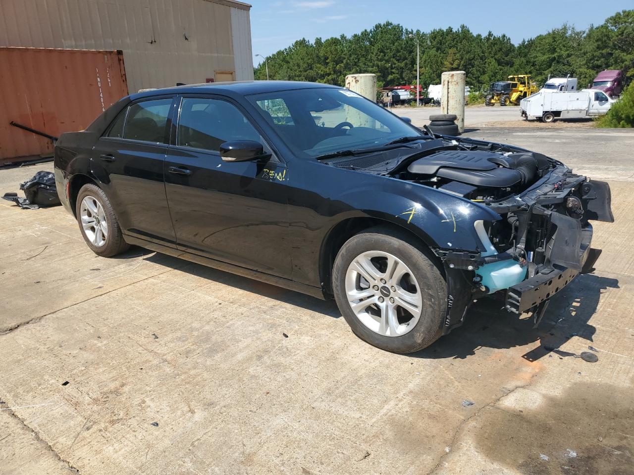 Chrysler 300 S Image 8