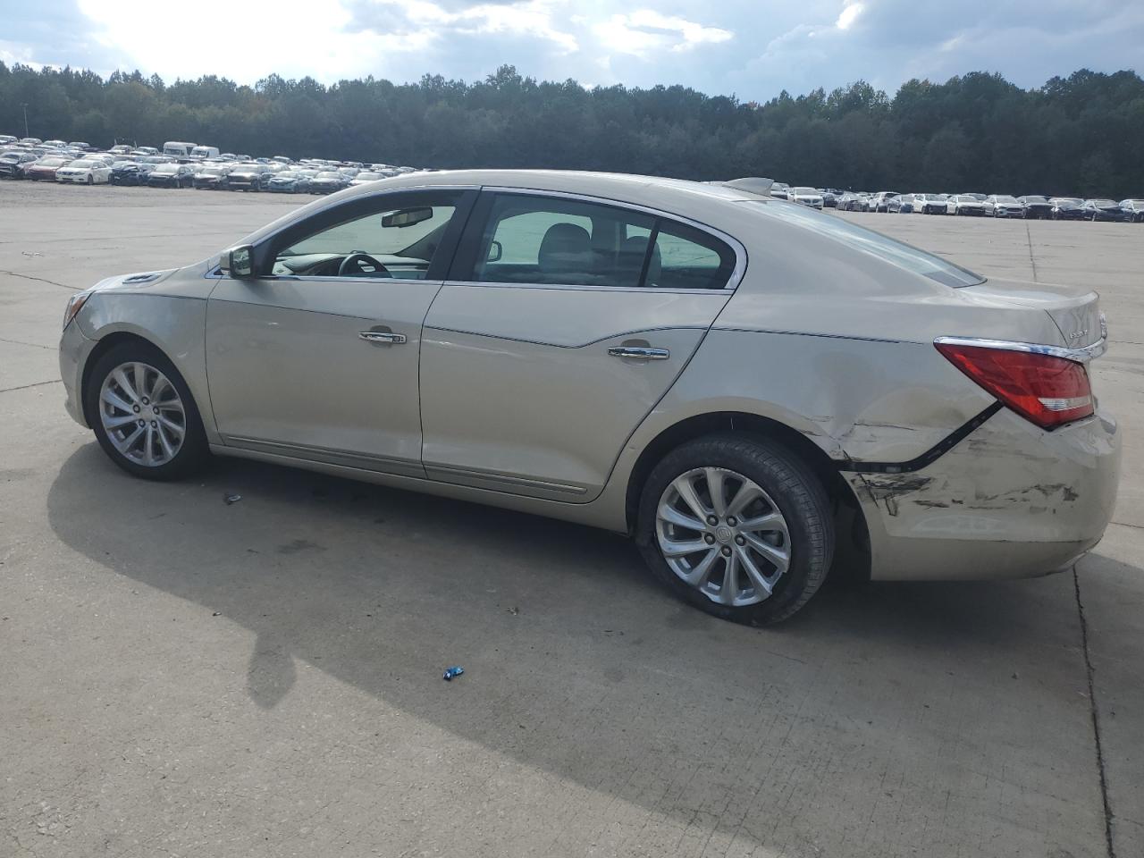 Buick LaCrosse Premium Image 8