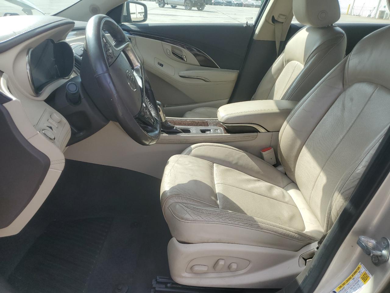 Buick LaCrosse Premium Image 9