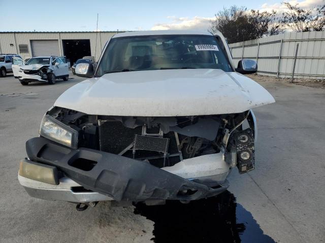 Chevrolet Silverado C1500 Classic Hd Image 11