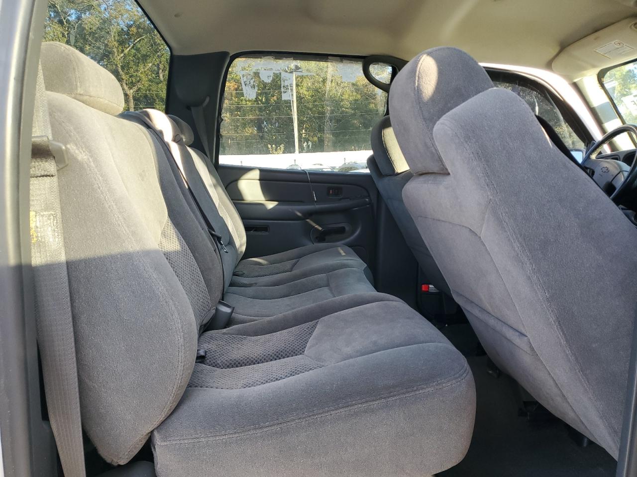 Chevrolet Silverado C1500 Classic Hd Image 2