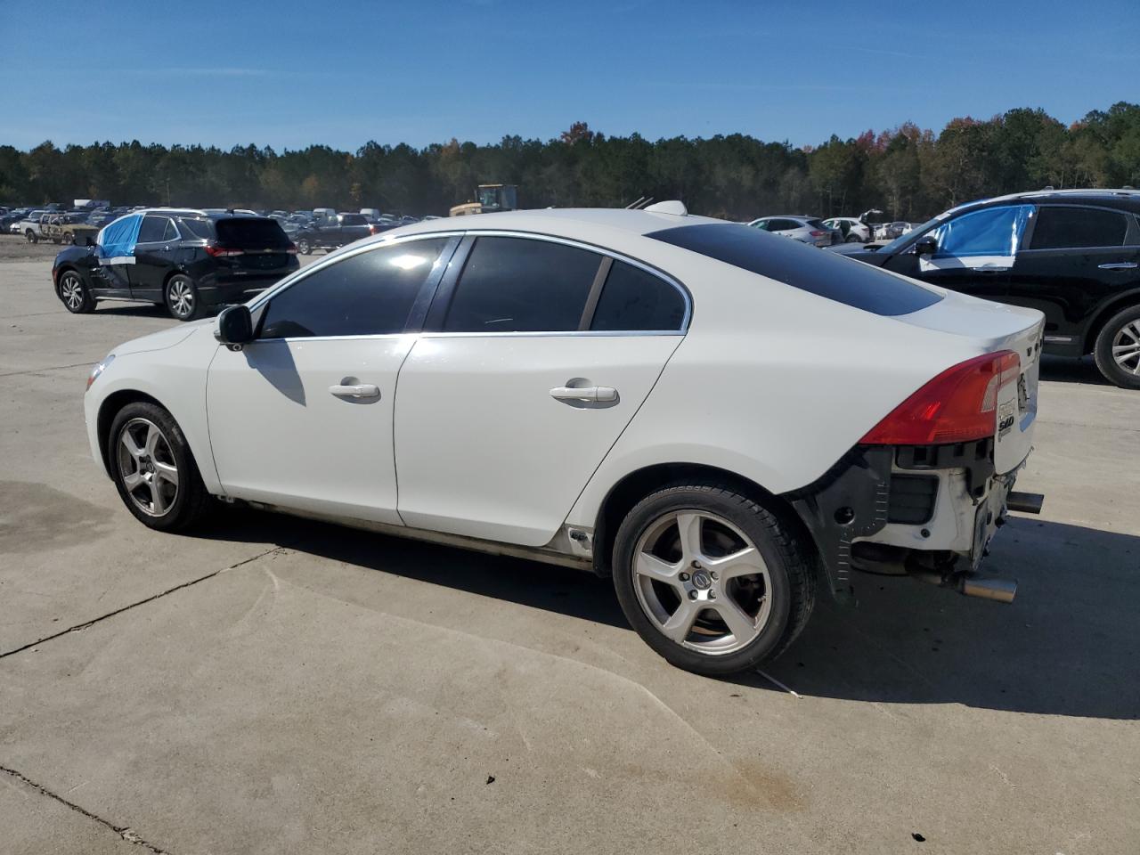 Volvo S60 T5 Image 3