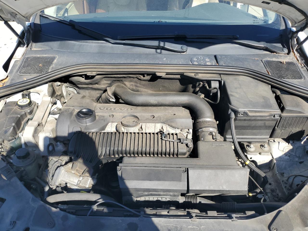 Volvo S60 T5 Image 10