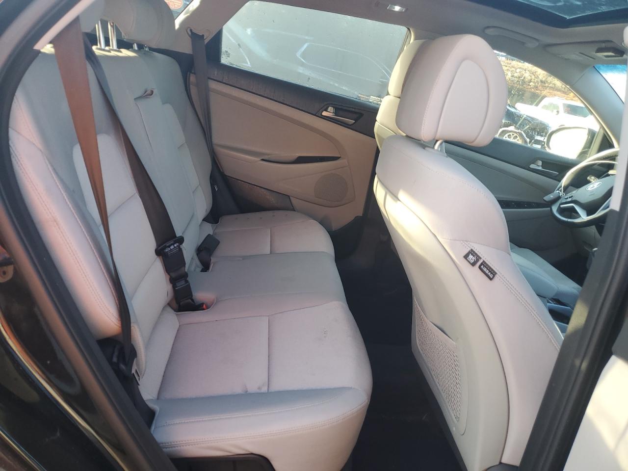 Hyundai TUCSON Value Image 12