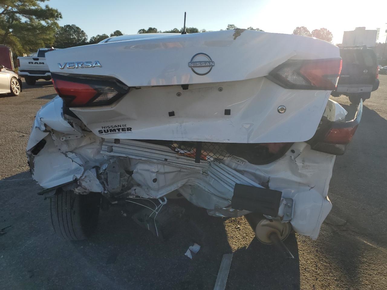 Nissan Versa S Image 6