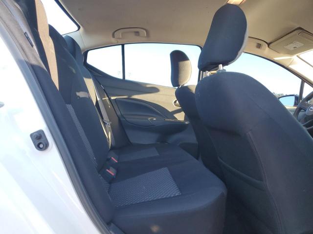 Nissan Versa S Image 10