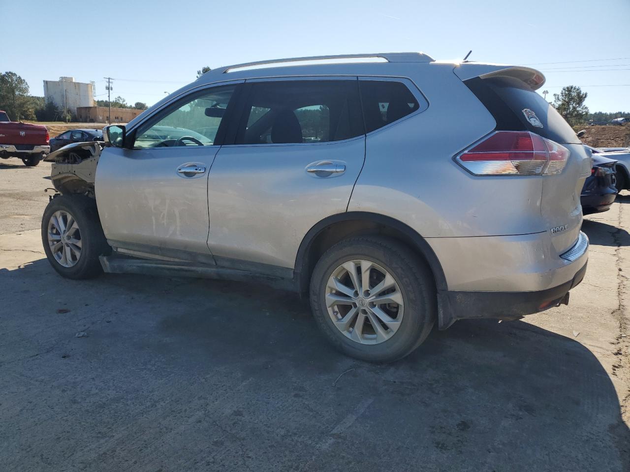 Nissan Rogue S Image 13