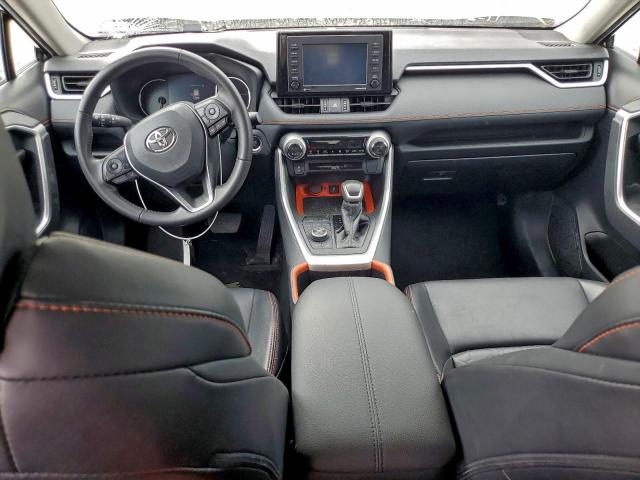 Toyota RAV4 Adventure Image 6