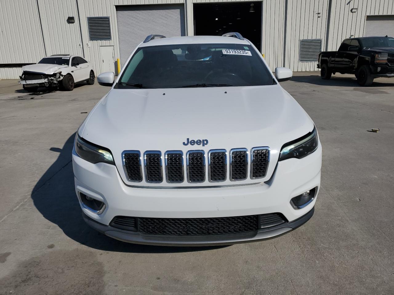 Jeep Grand Cherokee Limited Image 4