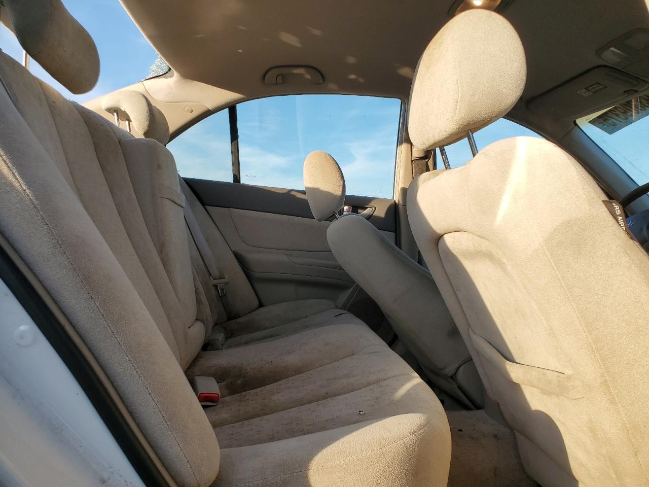 Hyundai SONATA Gls Image 12